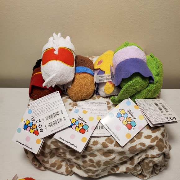 Tangled Tsum Tsum Set of 6 - Picture 4 of 4